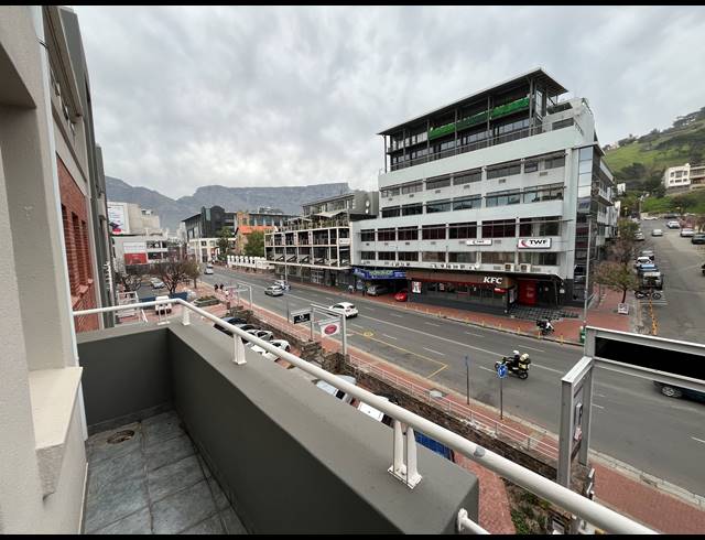 190M² OFFICE TO LET IN GREEN POINT
